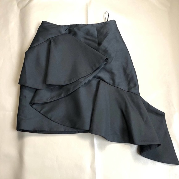 KEEPSAKE the Label Dresses & Skirts - Keepsake black mini skirt SZ XS